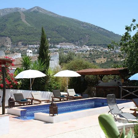 Boutique Bed & Breakfast Casa Utopia Alcaucin Ngoại thất bức ảnh