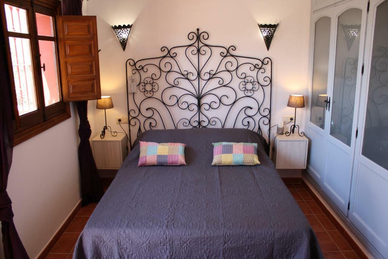 Boutique Bed & Breakfast Casa Utopia Alcaucin Ngoại thất bức ảnh