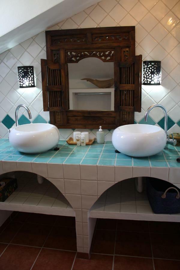 Boutique Bed & Breakfast Casa Utopia Alcaucin Ngoại thất bức ảnh