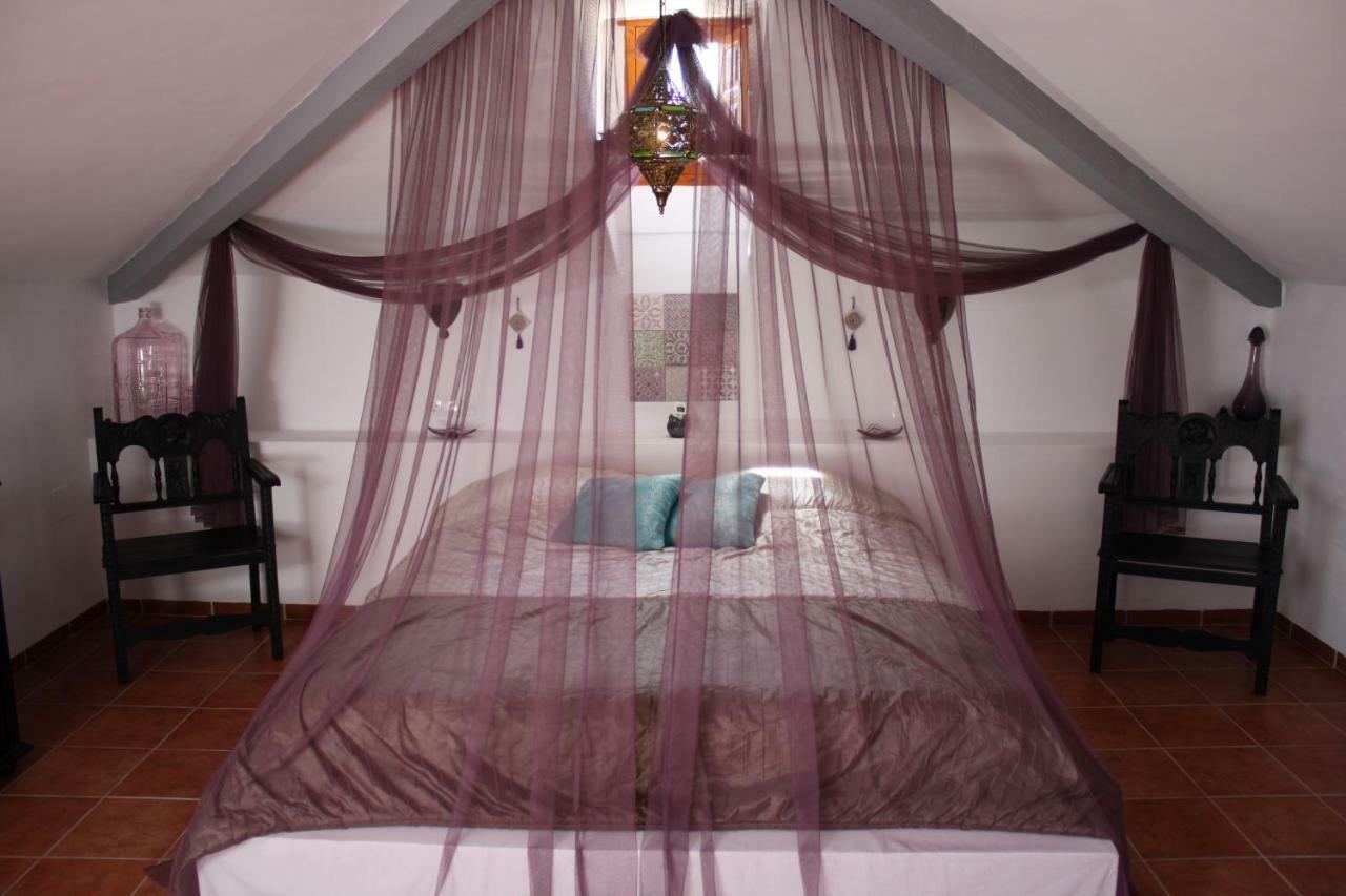 Boutique Bed & Breakfast Casa Utopia Alcaucin Ngoại thất bức ảnh