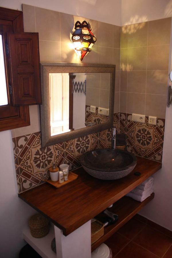 Boutique Bed & Breakfast Casa Utopia Alcaucin Ngoại thất bức ảnh